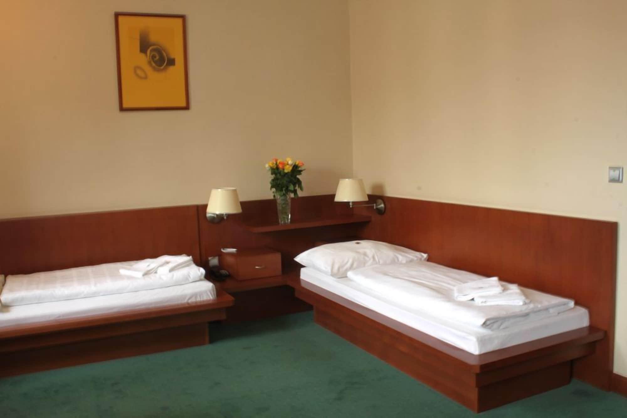 Hotel Popelka プラハ エクステリア 写真