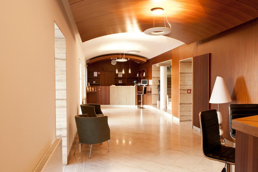 Hotel Popelka プラハ エクステリア 写真