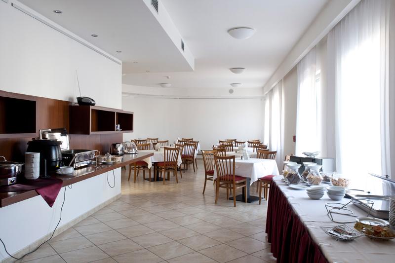 Hotel Popelka プラハ エクステリア 写真