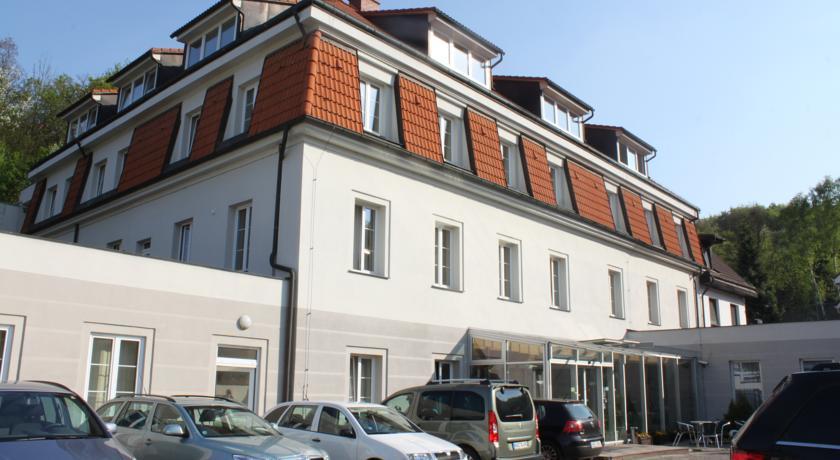 Hotel Popelka プラハ エクステリア 写真